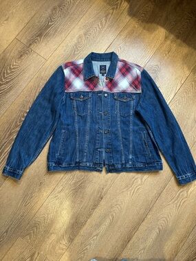 Gap x Pendleton denim jacket featuring red and white plaid flannel yoke XL